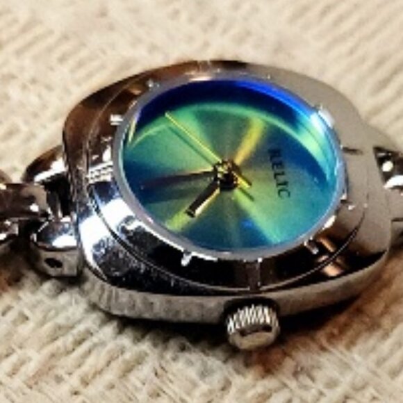 🌺 LADIES RELIC WATCH BY FOSSIL - Picture 2 of 6